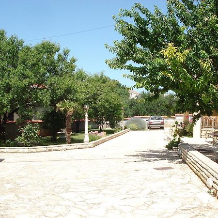 Apartment Perkov Tribunj  Bilik gambar
