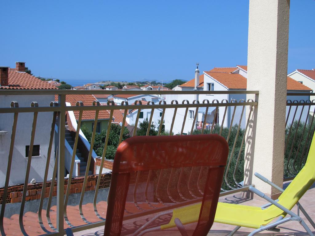Apartment Perkov Tribunj  Bilik gambar