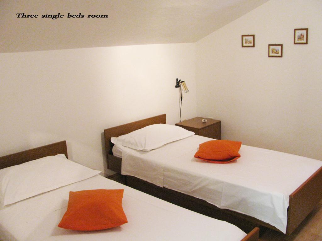 Apartment Perkov Tribunj  Bilik gambar